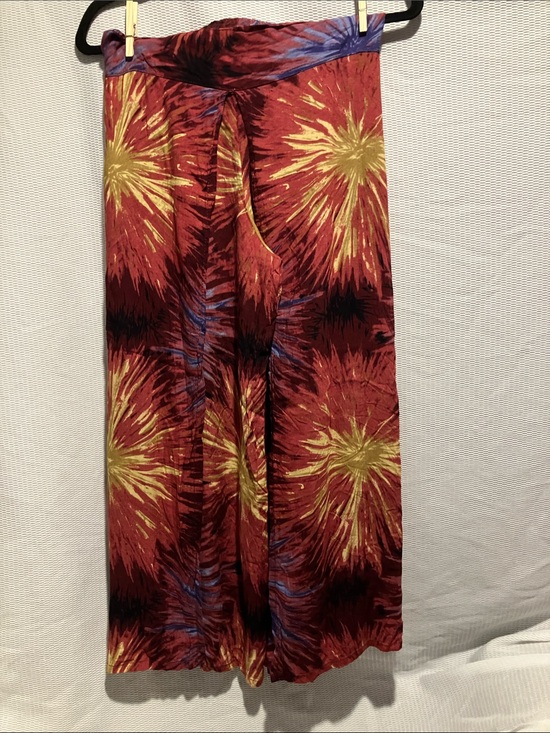Shop Therapy Pants - Wide Leg Firework-Print Palazzo Pants - Red & Gold